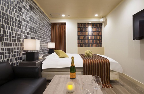 Nishinomiya Hotel | HOTEL U's Kouroen – Adults Only