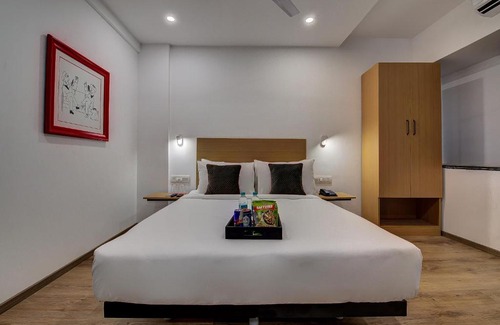 Khar Hotel | Hotel Unicontinental