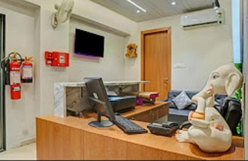 Surat Hotel | HOTEL UNIQUE PALACE
