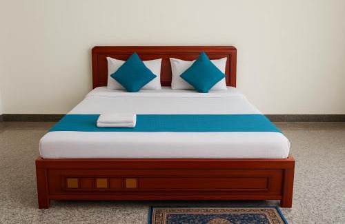 Banjara Hills Hotel | Hotel Urban Eminence Banjara Hills, Near Shri Jagannatha Swami Temple