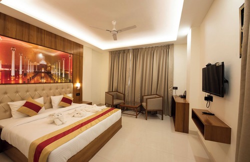 Indira Nagar Hotel | HOTEL URBANE INN