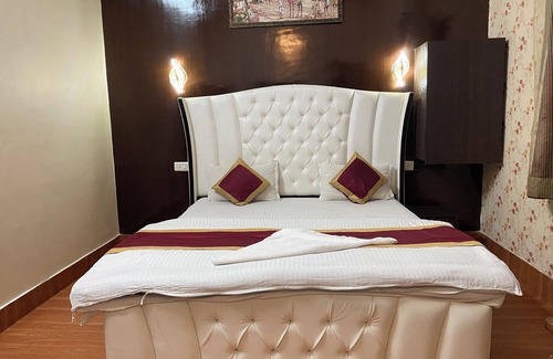 Amer Fort Road Hotel | Hotel Vacation