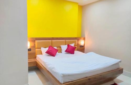 Deoghar Hotel | Hotel Vaishnavi near Baba Dham Temple