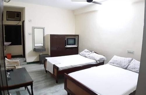 Poonamallee Hotel | Hotel Vaithee Park