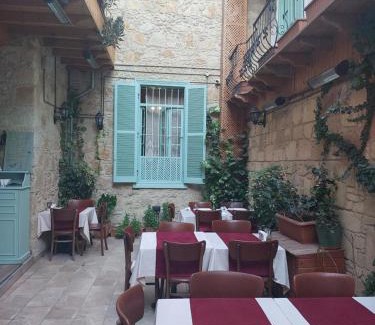 Yenisehir Hotel | Hotel Valide Hanim Konak