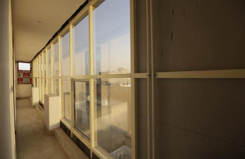 Delhi Hotel | Hotel VCR INN