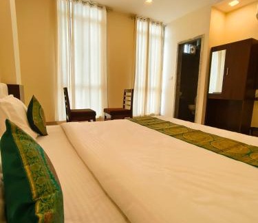 Gayariawas Hotel | Hotel Veer Palace near Udaipole Udaipur