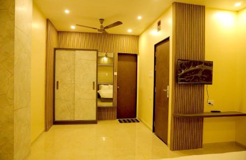Hatkalangda Hotel | Hotel Veeratn
