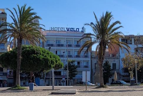 Roses Town Center Hotel | Hotel Vela
