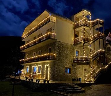 Shale Bed & Breakfast | Hotel Vellezrit Guri