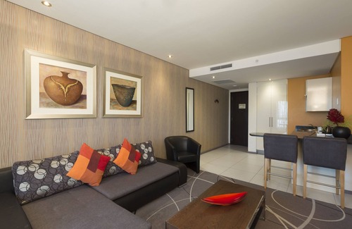 Matroosfontein Hotel | Hotel Verde Cape Town Airport