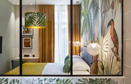 California - Pezou Hotel | Hotel Verlaine