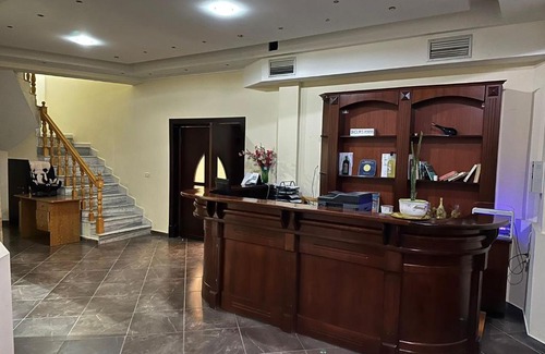 Nikel Hotel | Hotel Verzaci