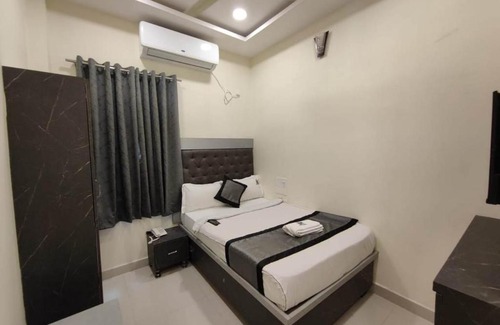 Vijayawada Hotel | HOTEL VIGHNESHWARA INN