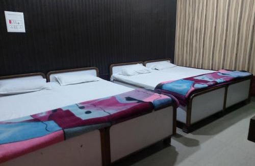 Haridwar Hotel | Hotel Vijay laxmi