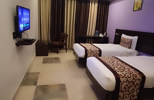 Auli Hotel | Hotel Vijay Paradise
