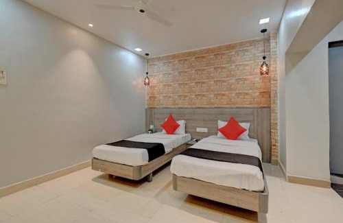 Pimpri Colony Hotel | Hotel Vikrant