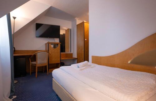 Innenstadt Hotel | Hotel Viktoria Düsseldorf-Neuss - Self Check-In