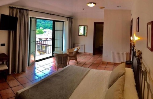 Arenas de Cabrales Hotel | Hotel Villa de Cabrales