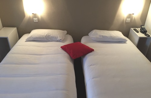 Nevers Hotel | Hotel Villa du Parc