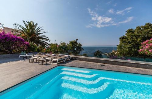 Calvi Hotel | Hotel Villa R