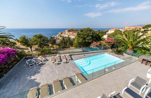 Calvi Hotel | Hotel Villa R