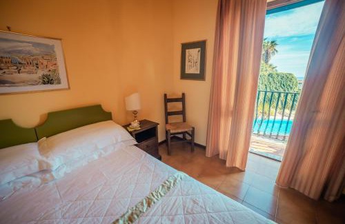 Villagonia Hotel | Hotel Villa Sirina