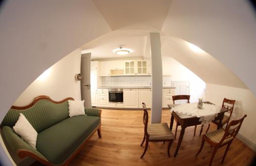 Coburg Bed & Breakfast | Hotel Villa Victoria