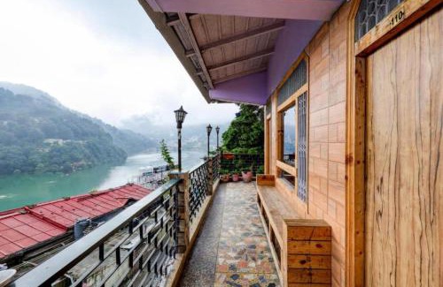 Nainital Hotel | Hotel Vinayak Nainital Near Mall Road Lake View Room