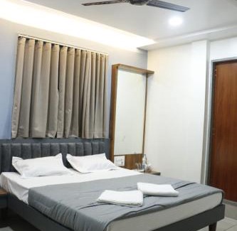 Ajra Hotel | Hotel Vinod