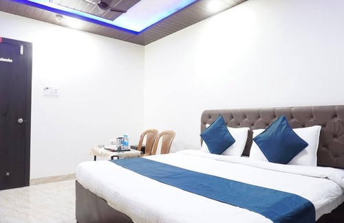 Pune Hotel | HOTEL VIRAJ