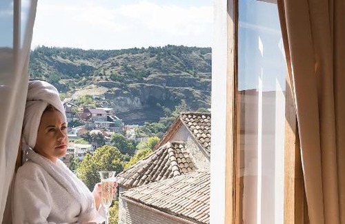 Avlabari Hotel | Hotel Vita