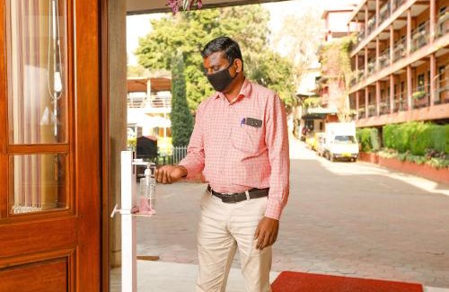 Coonoor Hotel | Hotel Vivek