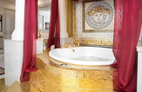 Engels Hotel | Hotel Volga