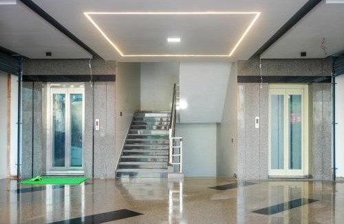 Vizianagaram Hotel | Hotel VR Grand
