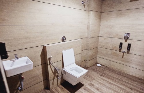 Una Hotel | HOTEL VRINDA