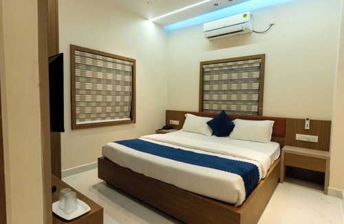 Una Hotel | HOTEL VRINDA