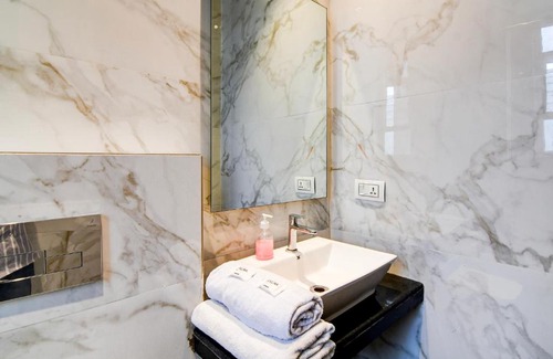Sector 1 Hotel | Hotel Vrindavan