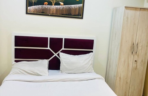 Aundh Hotel | Hotel VYS INN
