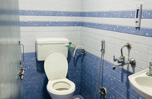 Aundh Hotel | Hotel VYS INN