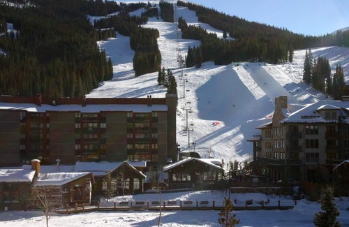Copper Mountain Village Condo | Hotel w/2 queen beds, great value, free wifi, & parking.