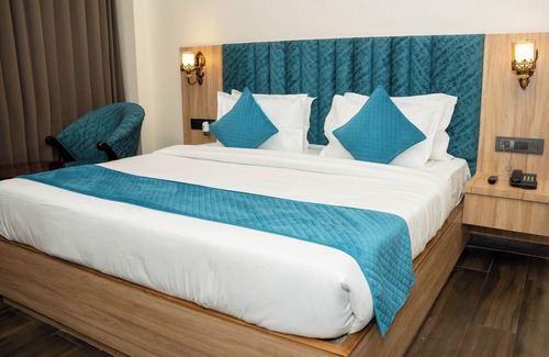 Shivalik Nagar Hotel | Hotel W Grand - A Boutique Hotel