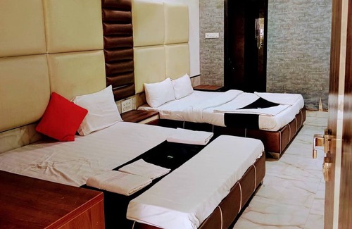 Surat Hotel | Hotel Welcome Palace