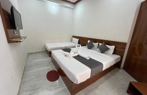 Khatu Hotel | Hotel welcome & restaurant