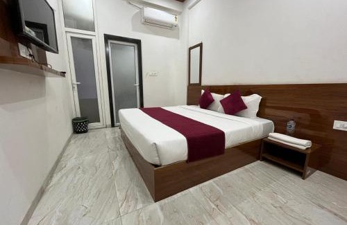 Khatu Hotel | Hotel welcome & restaurant