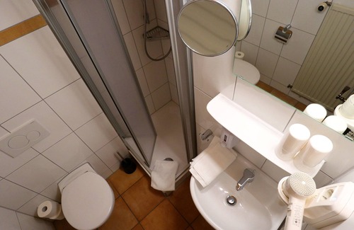 Rheinhausen Hotel | Hotel Werneths Landgasthof Hirschen
