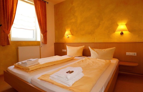 Rheinhausen Hotel | Hotel Werneths Landgasthof Hirschen