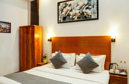 Vasundhara Hotel | Hotel White at Vasundhara