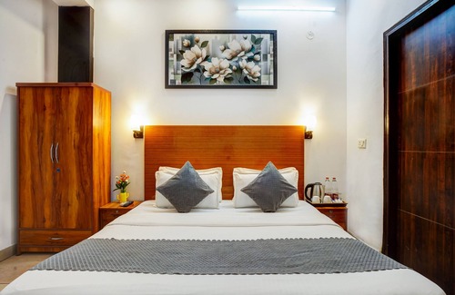 Vasundhara Hotel | Hotel White at Vasundhara