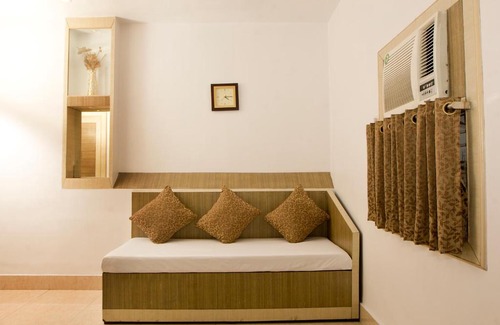 Kolkata Hotel | Hotel White House